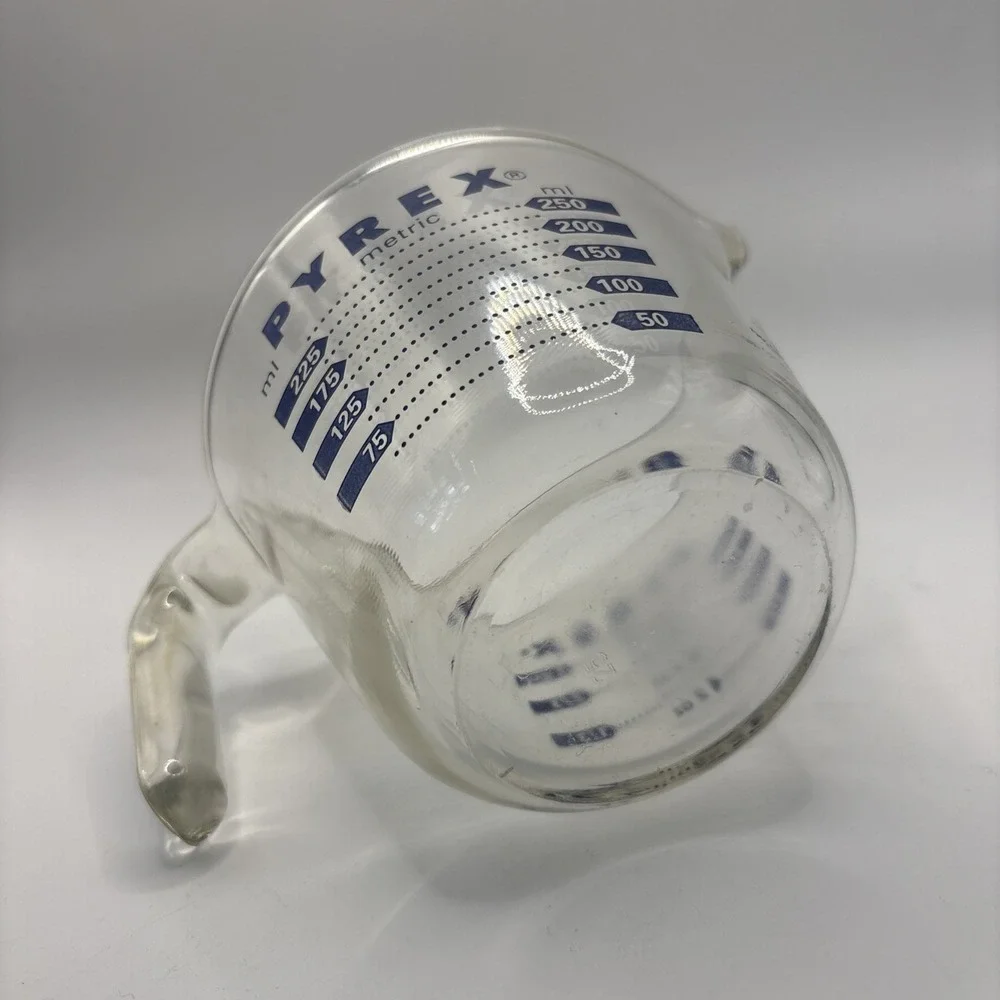 Vintage PYREX 1 cup glass measuring cup blue lettering retro kitchen all caps